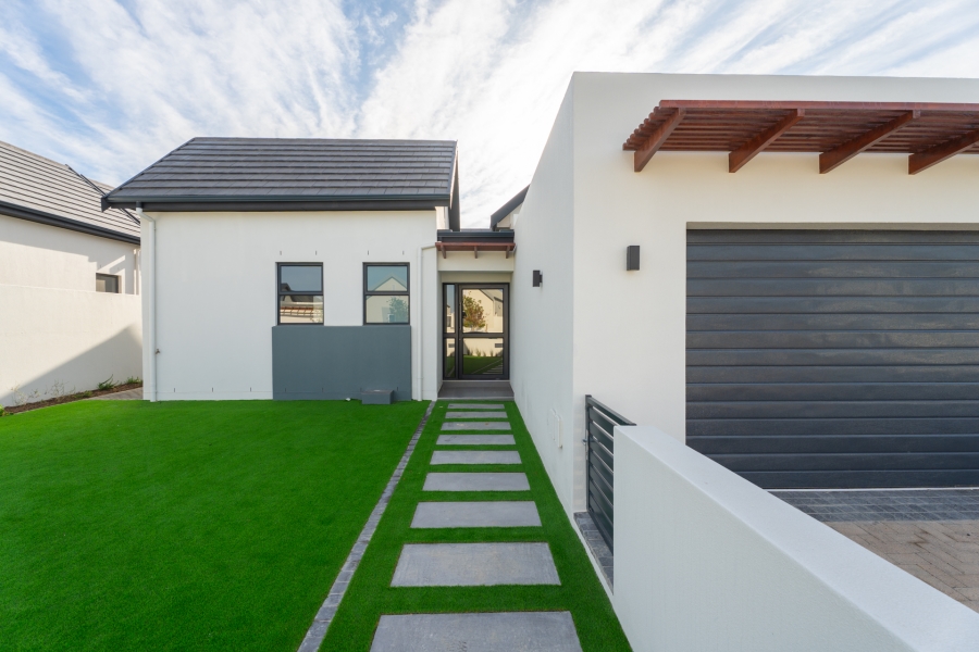 3 Bedroom Property for Sale in Sitari Country Estate Western Cape